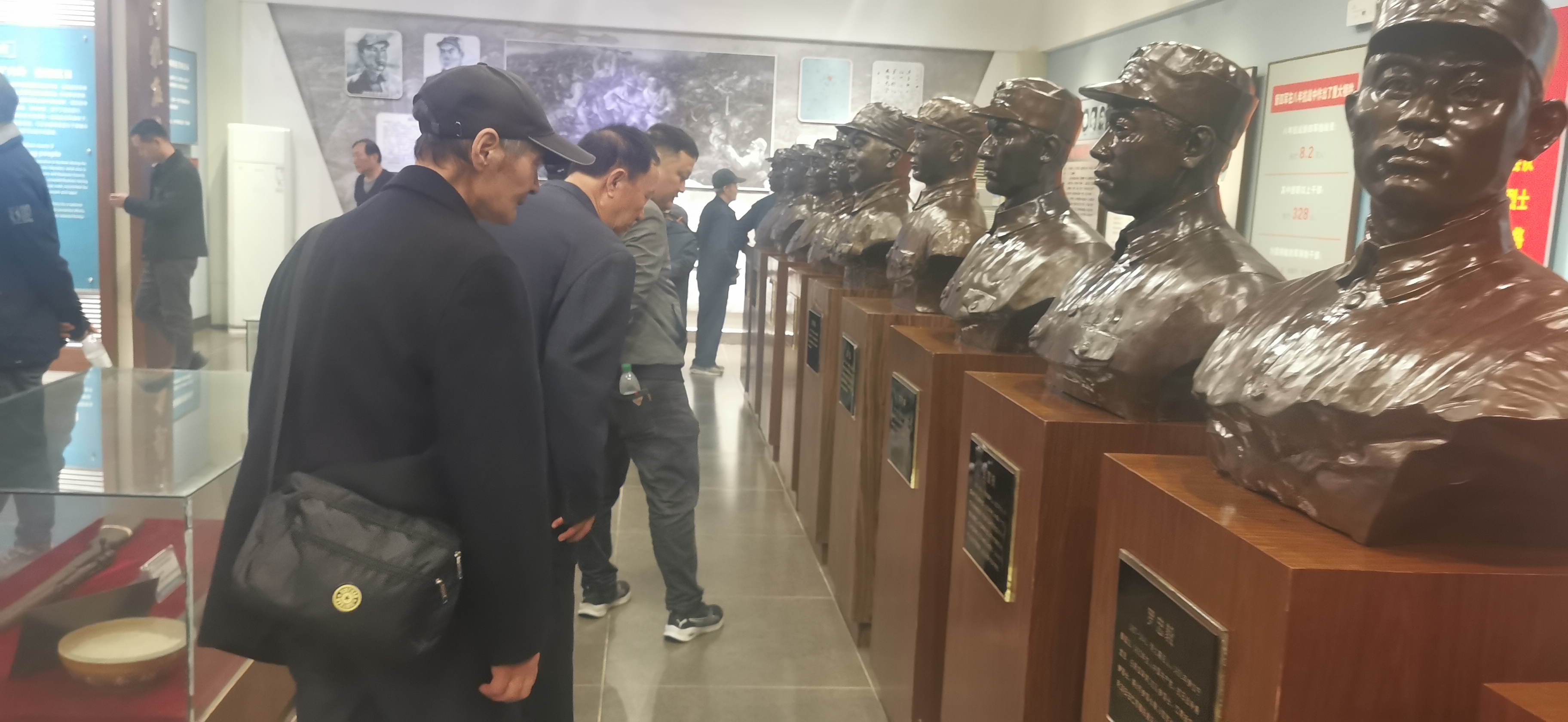 8c32ceef84cbd4546afd38ab42577a5