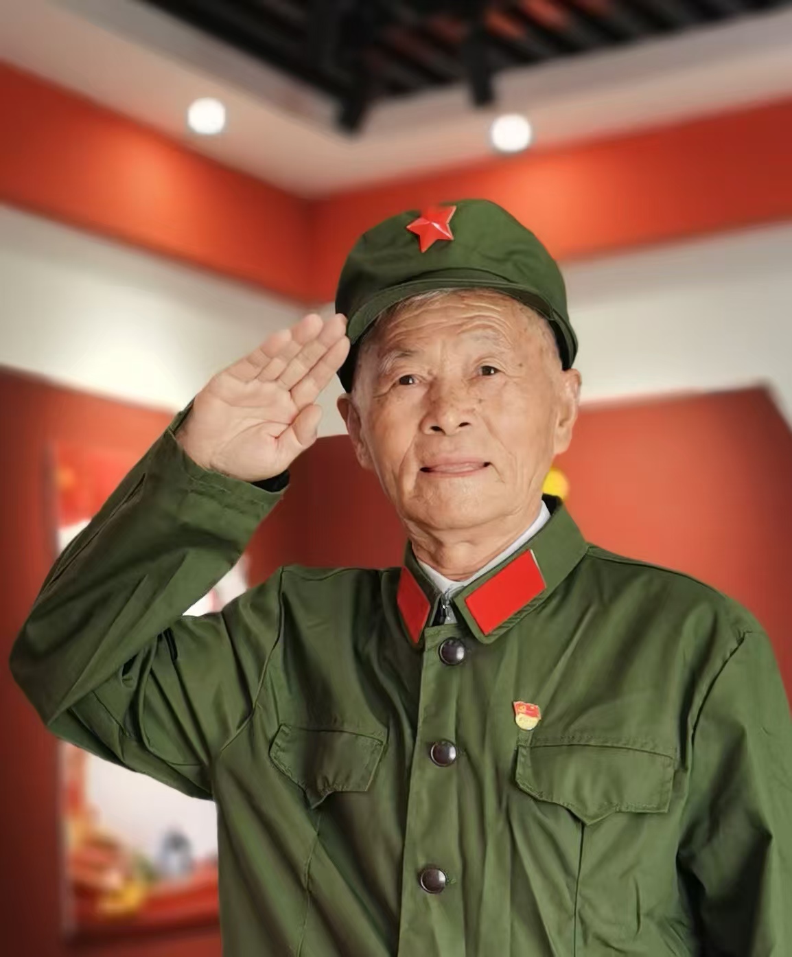 H:\姚华亮\封面封底\红船印象——老兵姚华亮2.jpg