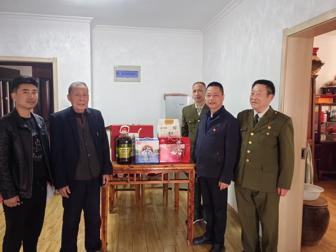 清明慰问（张良义）