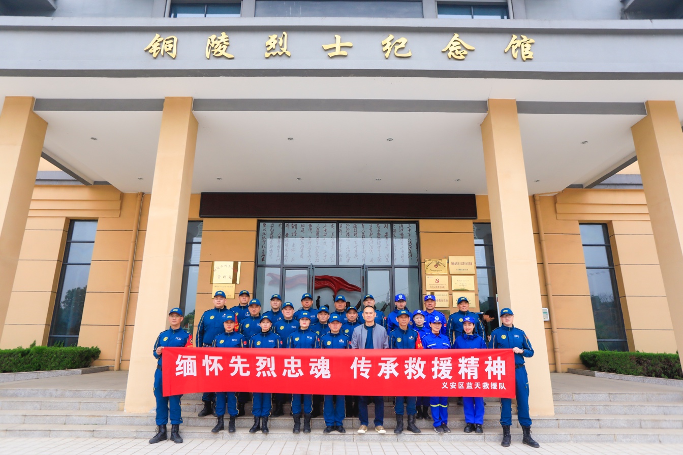 8a27045e008c28cb1c2f5187f1c2323