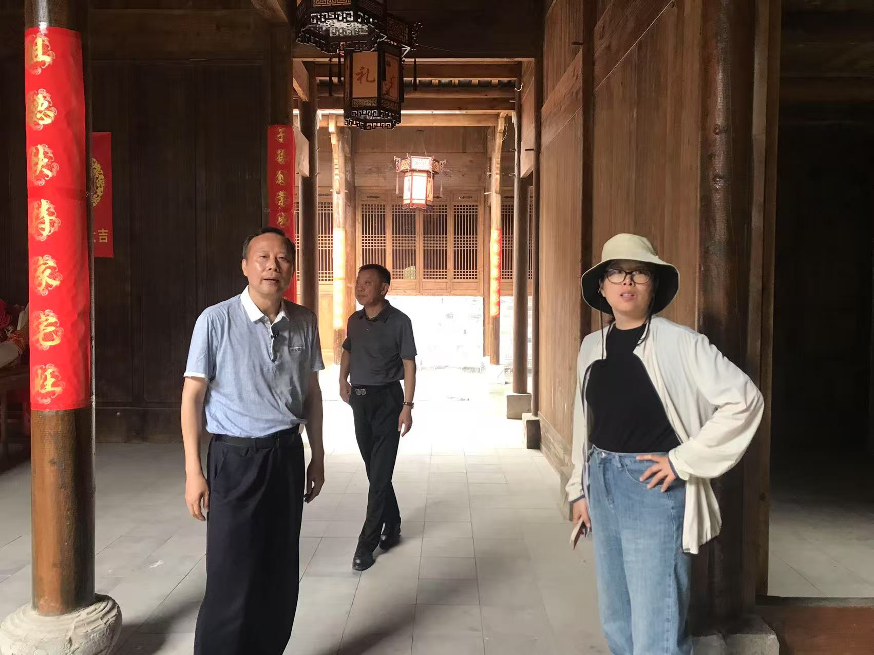 1c4375aea7824966f0a74dc5ad31cc1