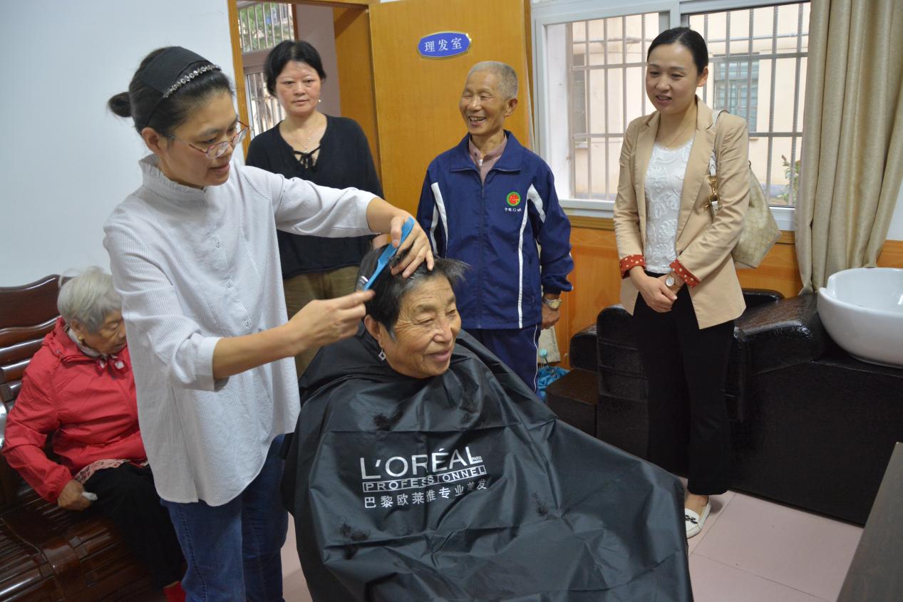 提供便利理发服务