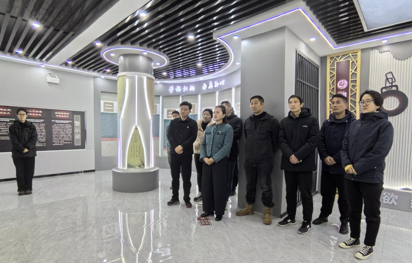 9c004e6502574cf4324309ff05dfbf5d