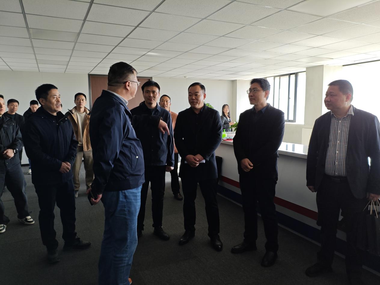 640f1ead1dc253cdb771eb6f5129ac6a