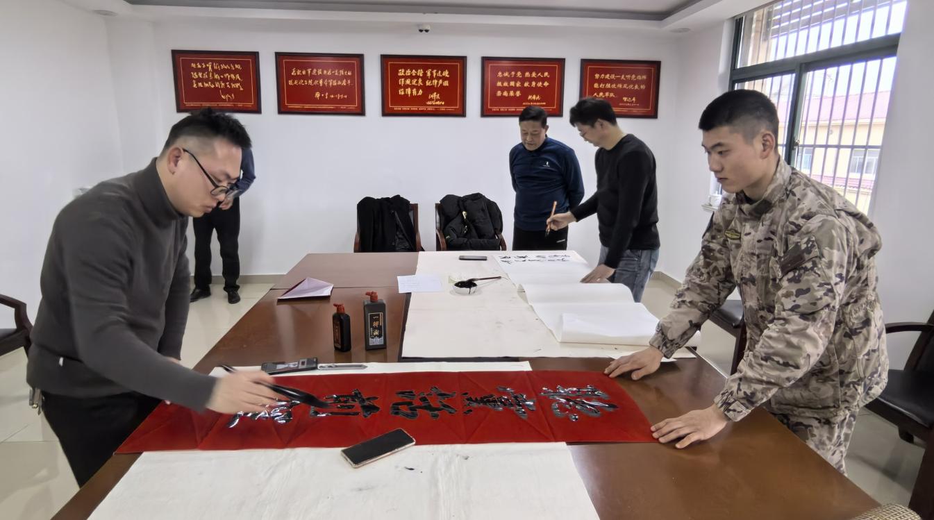 941add7ae45d94619c6e6d9e2be96ede