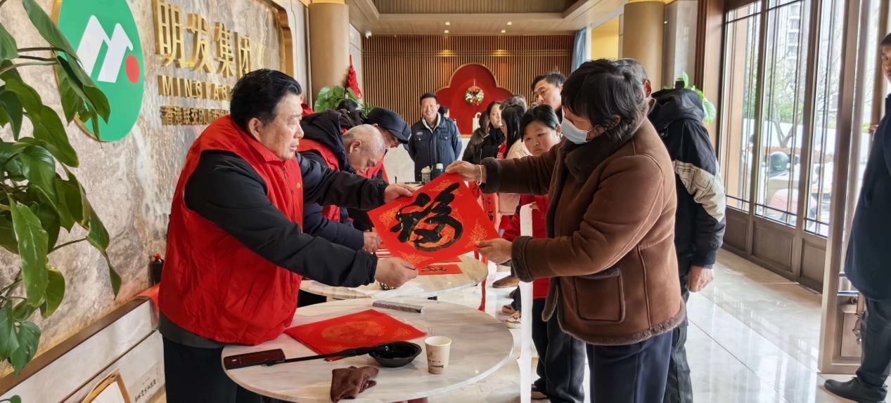 42026348dedae79463be64f0f8d8e23a