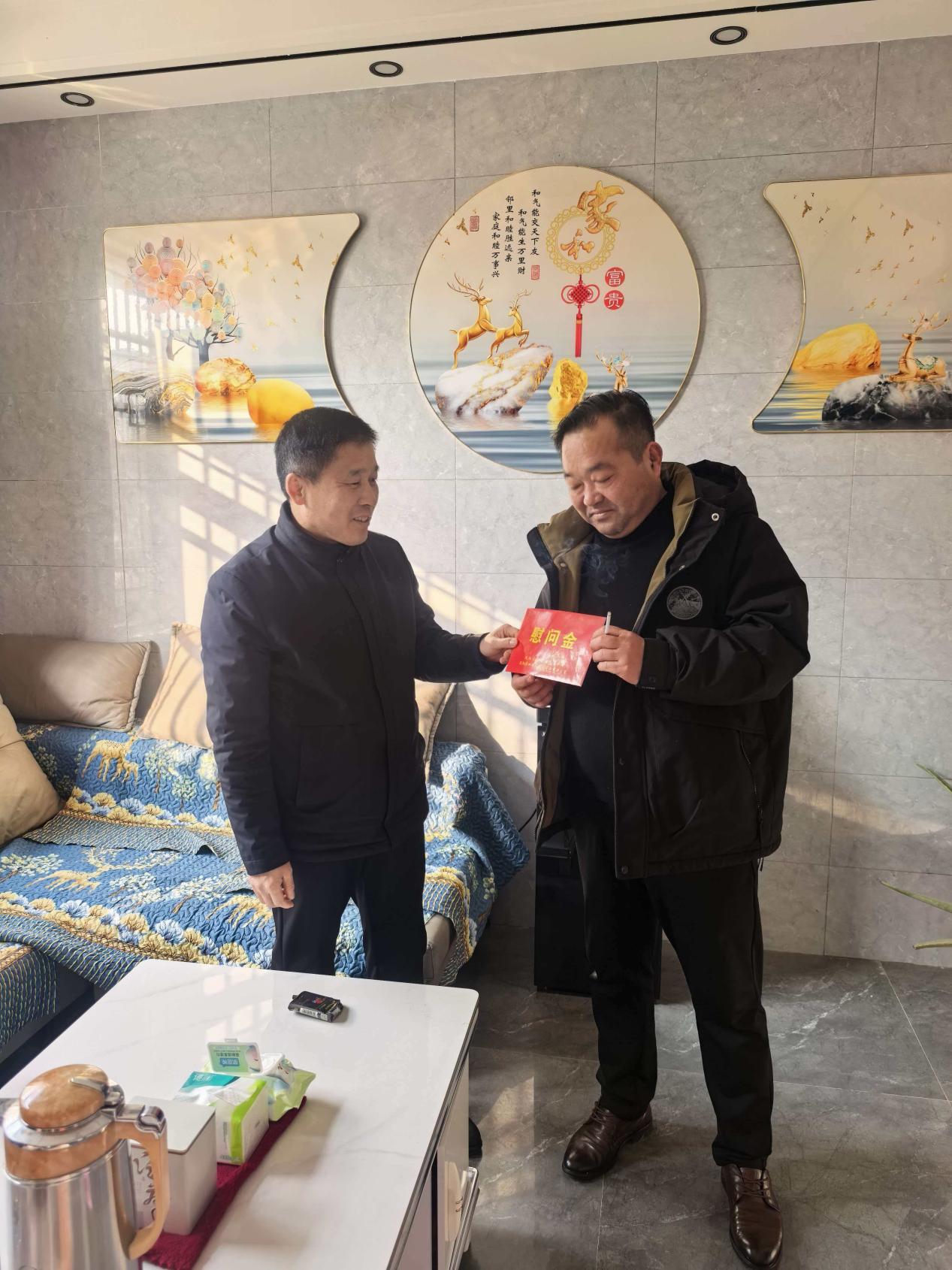 c8d8f98c2daaa94a7c8d3a439550e5b1