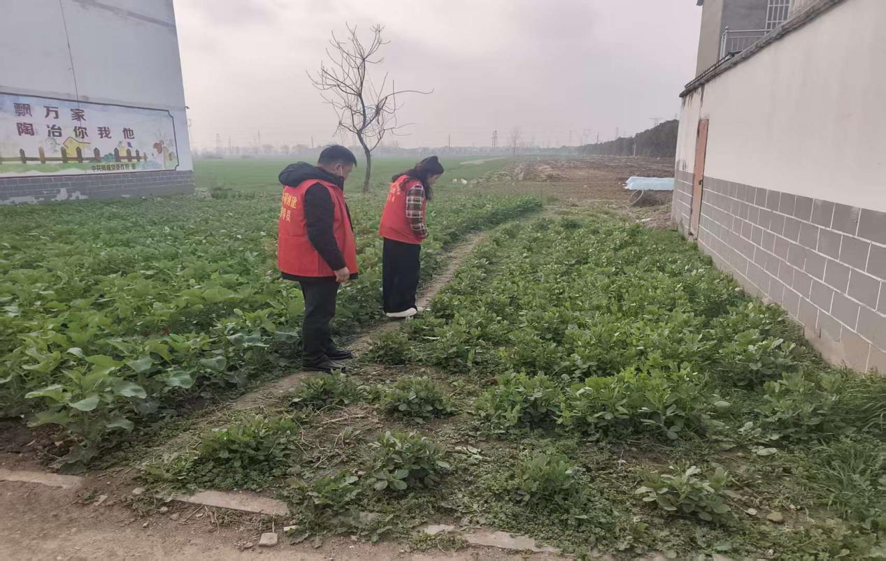 8d49550d8684f9ad0688d4558b86e135