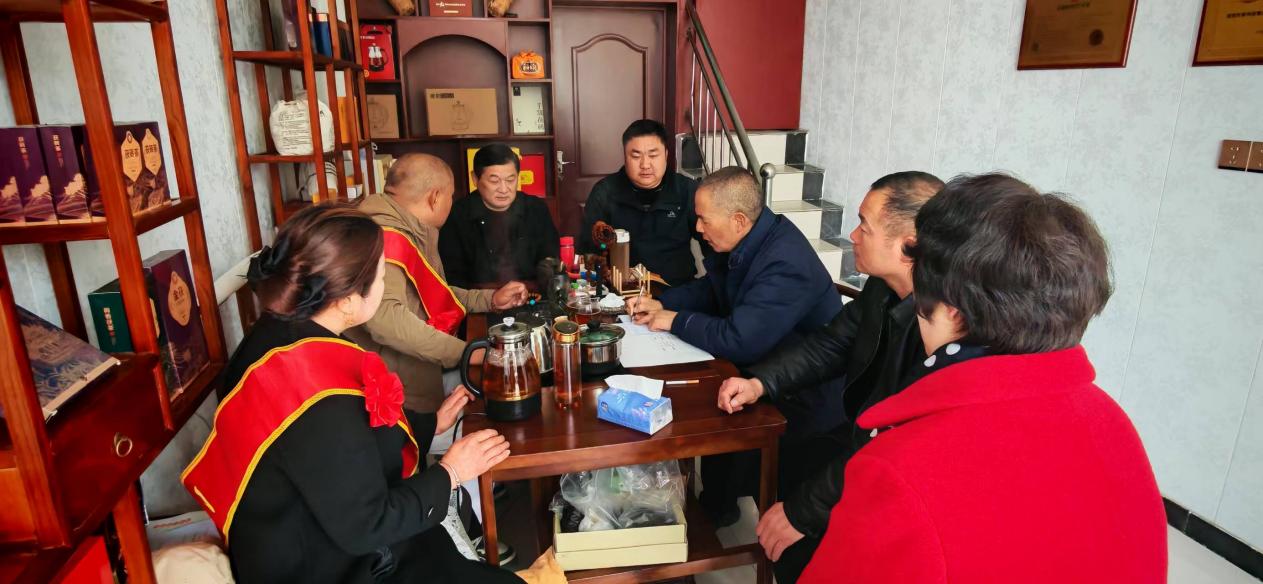 70f52afcff16e2f13a54ef76e4e6d2c7