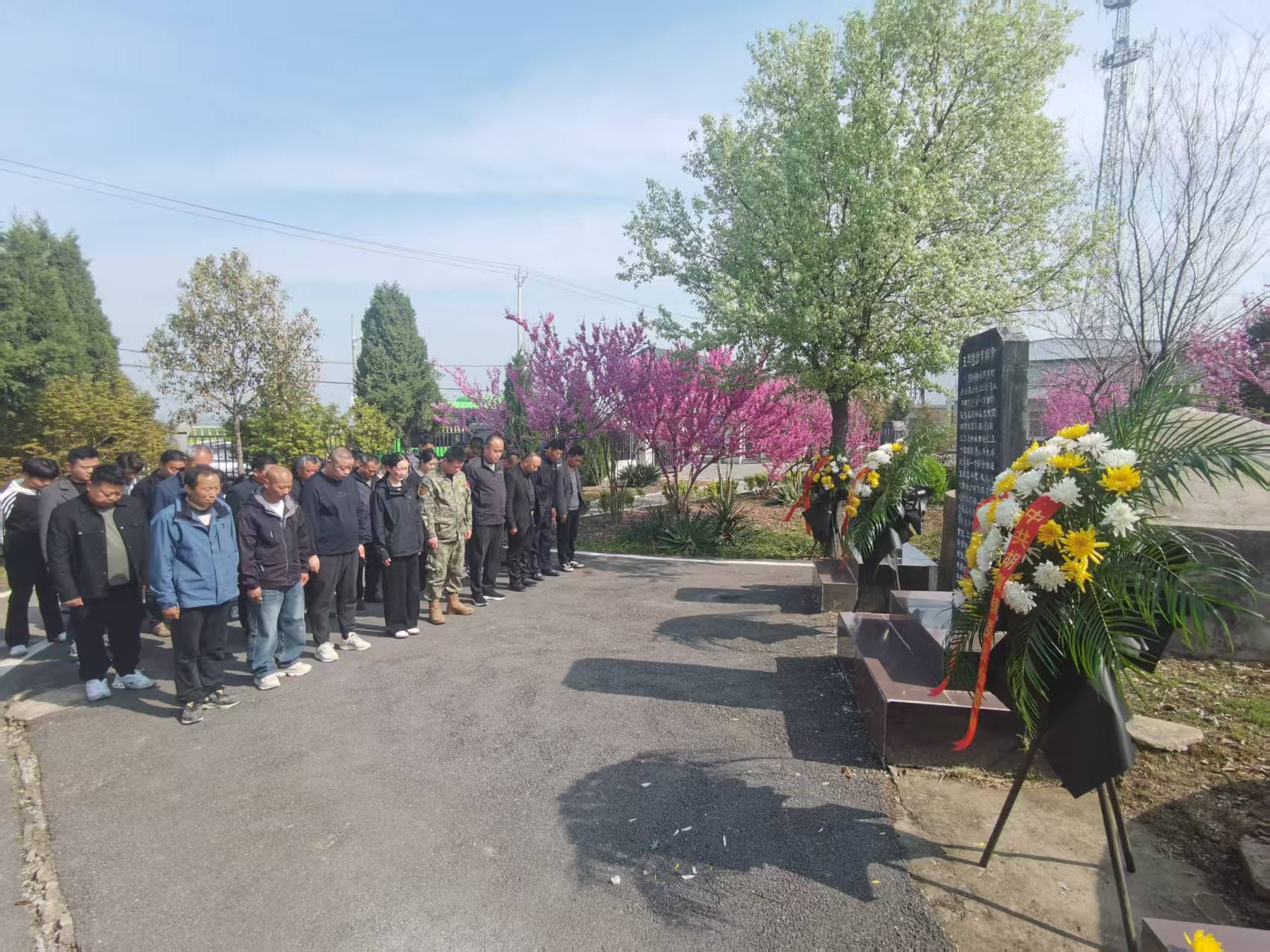 9eff4a542a164938f10f8b8836ee215c