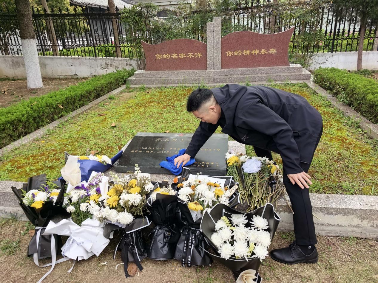 5c6373ab4aaf6bfbd8e822a089ab002c