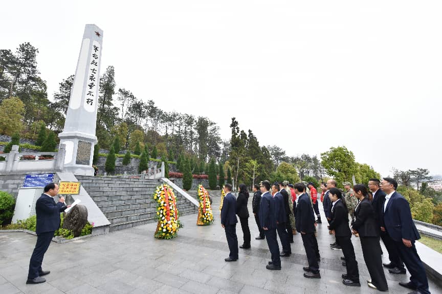 62902ff74ef4421a419f31cd622ee7eb