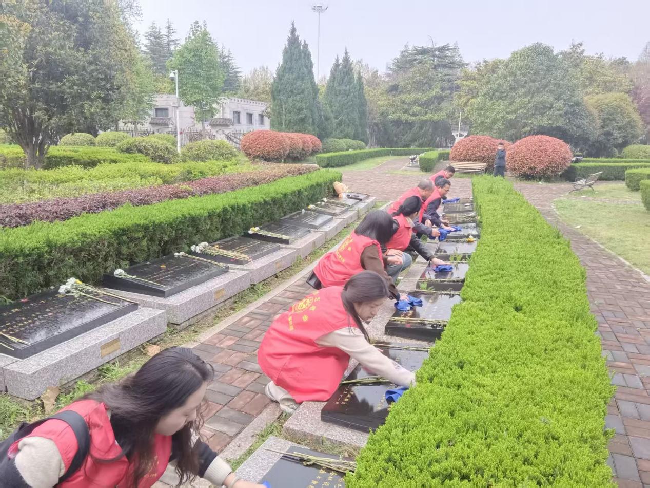 afff265994789631f31dd06716023349