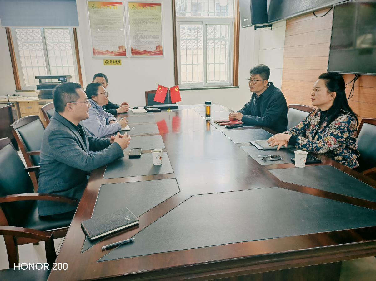 735a15316d69861b8d5d35a19d203428