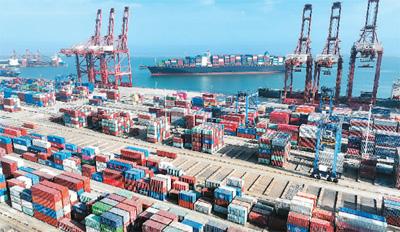 连续7年保持货物贸易第一大国地位—— 中国为全球贸易增长提供