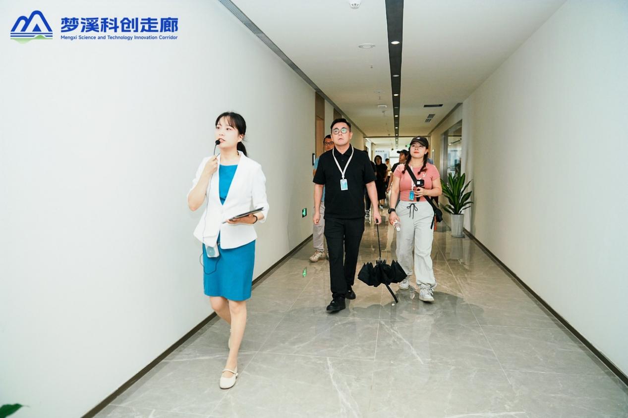 DSC01954-953827163