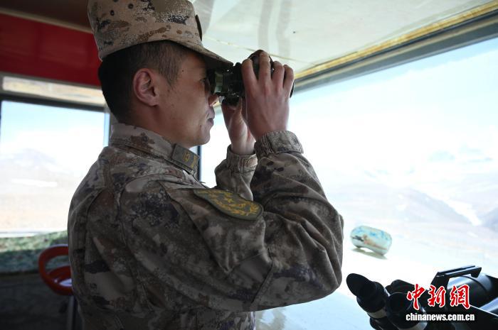 PG电子科技发展有限公司新春走基层）在世界之巅守护“万家灯火”——探访西藏日喀则军分区海拔5000米以上哨所见闻(图3)