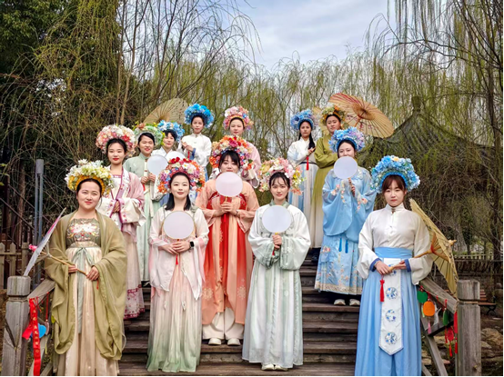 古韵焕新潮肥东长临河变身“Z世代”潮玩乐园(图1)