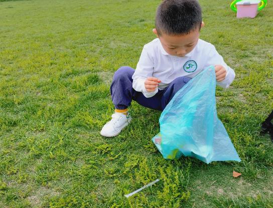 9273b06d359b4e63c1d68bc5f466bce