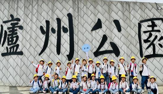 812bb76e573fc698b1d93b973c77571