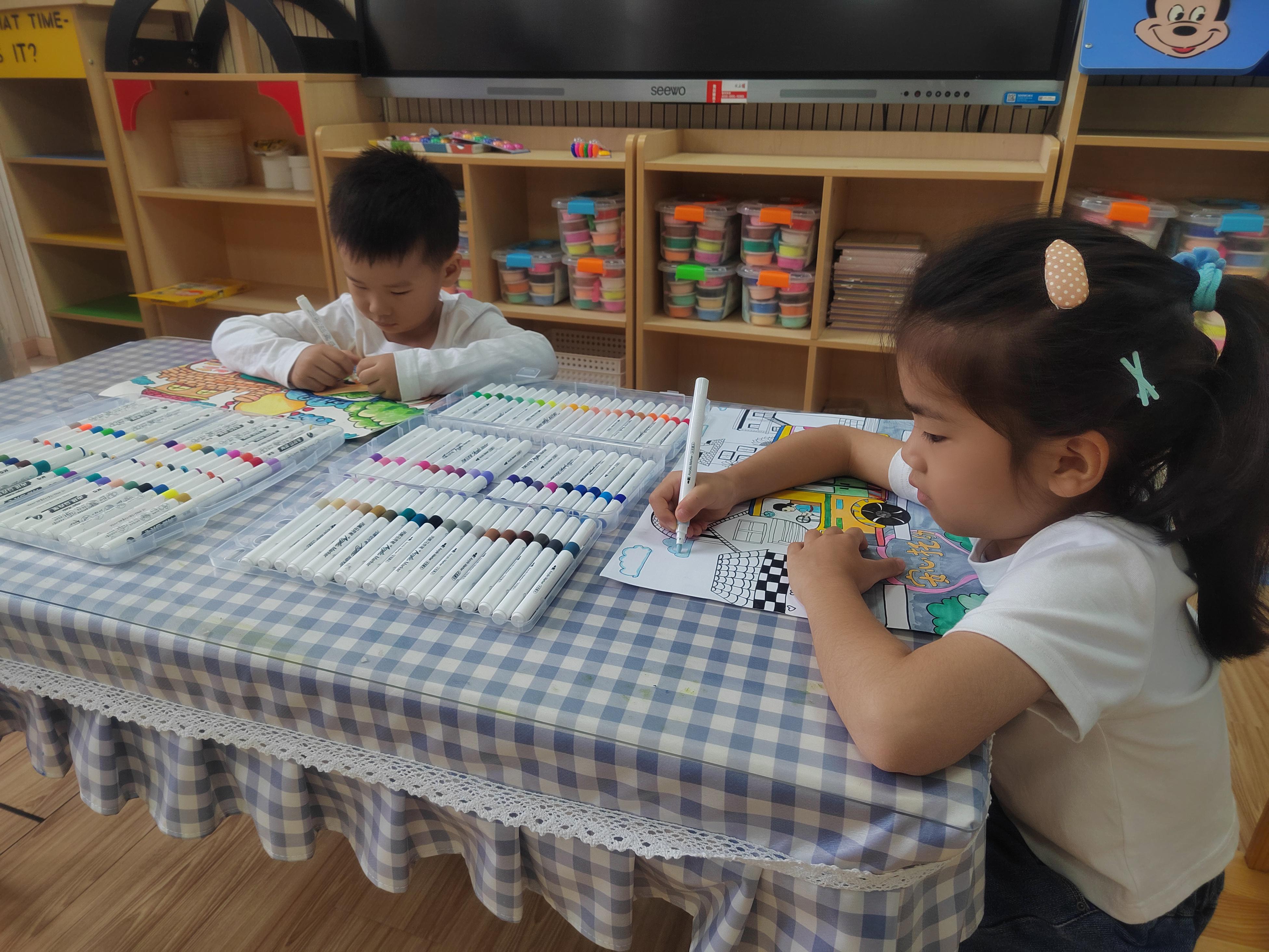 e3bf6e819cfae8c754e55850991a4ff