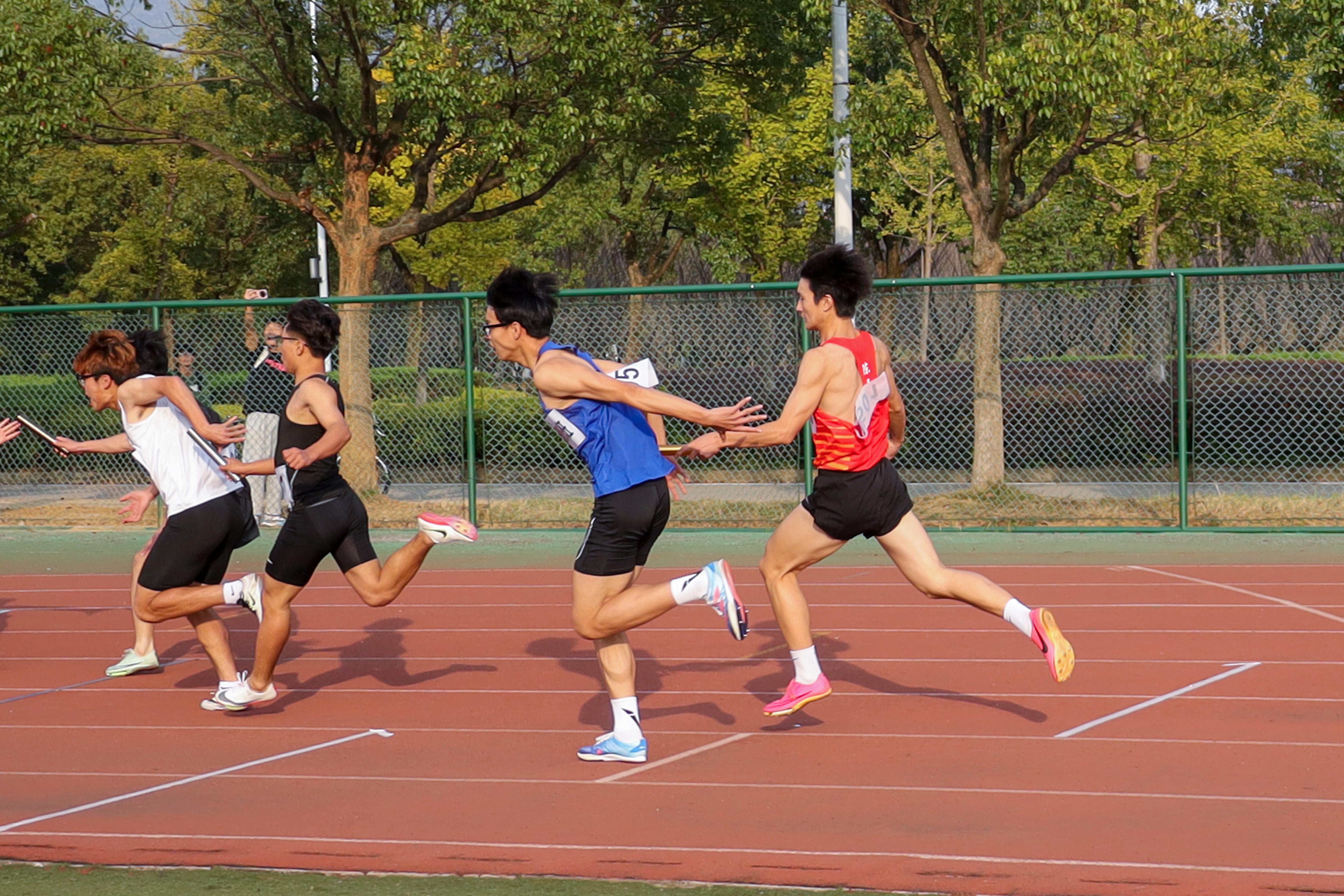 男子4×100交接棒