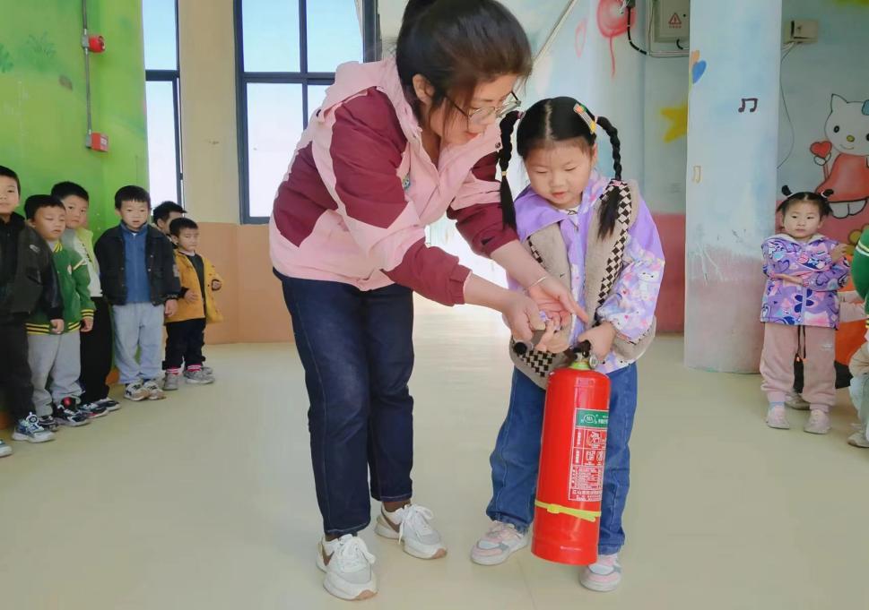 52617363b19fe96bb19c3613251bd35