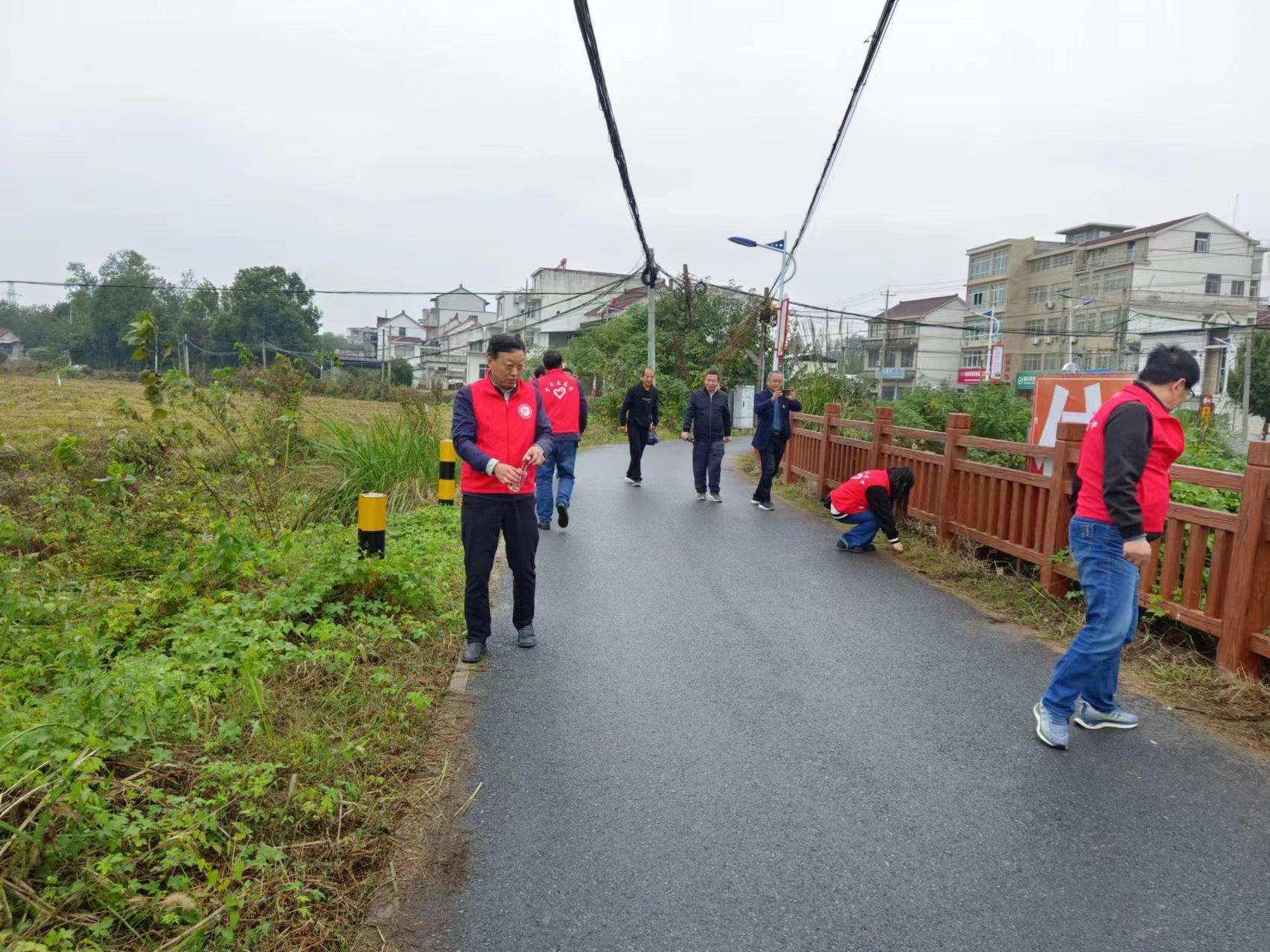 ee27870149f4525fd1c4e3d35057896