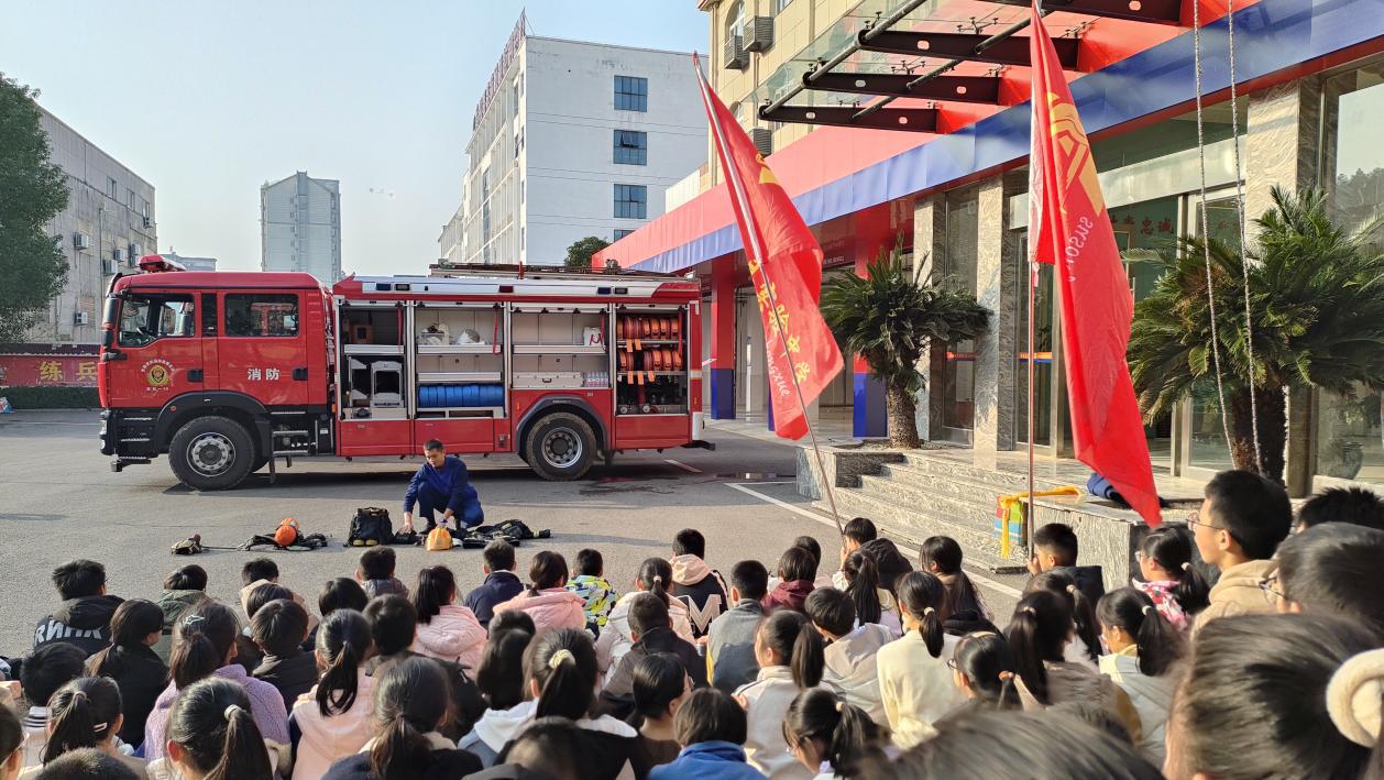 7d40407dd8c7b681359622a4e61af6d