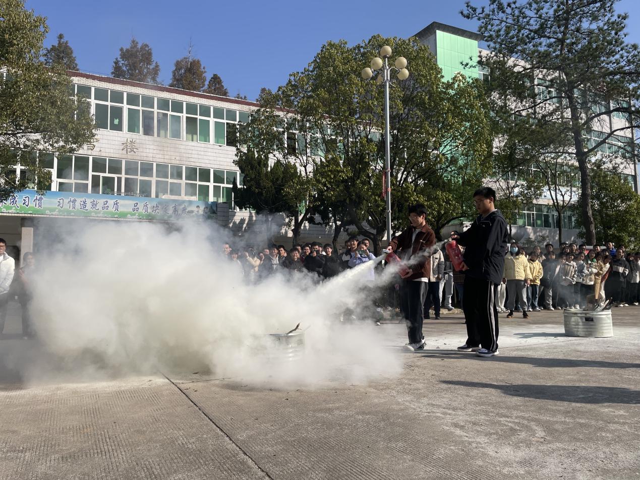 a4f4167589b52ef2761431954100644