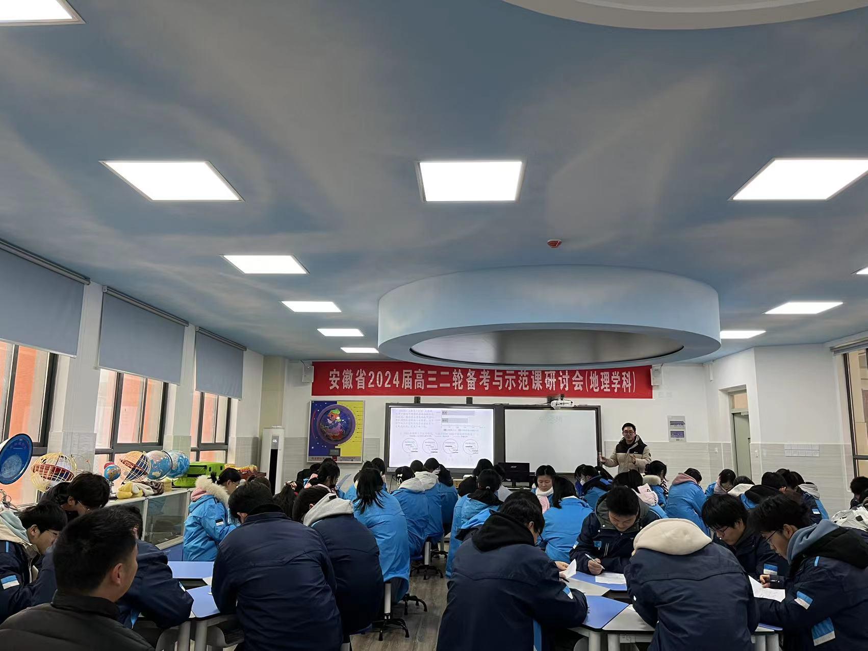 66fe6ddad593a39d04a66f104955d58