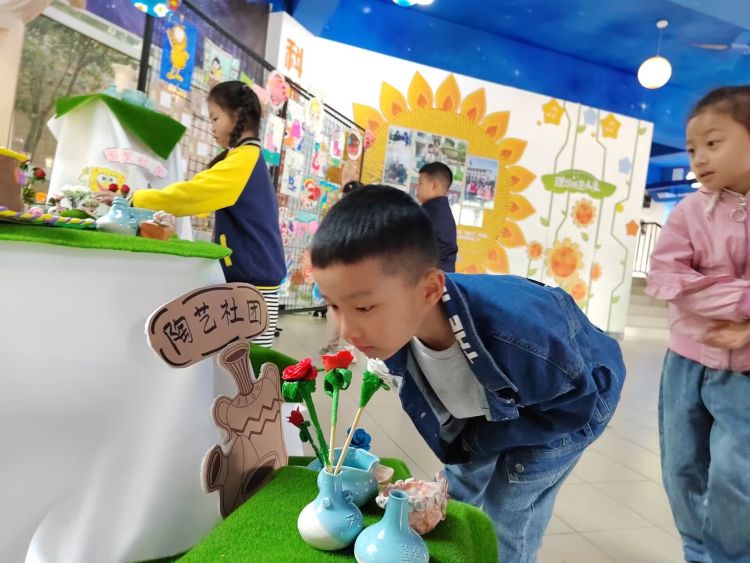 简篇-【立德树人固本行动•美育亮工程⑤】快来围观——葵宝们的艺术展