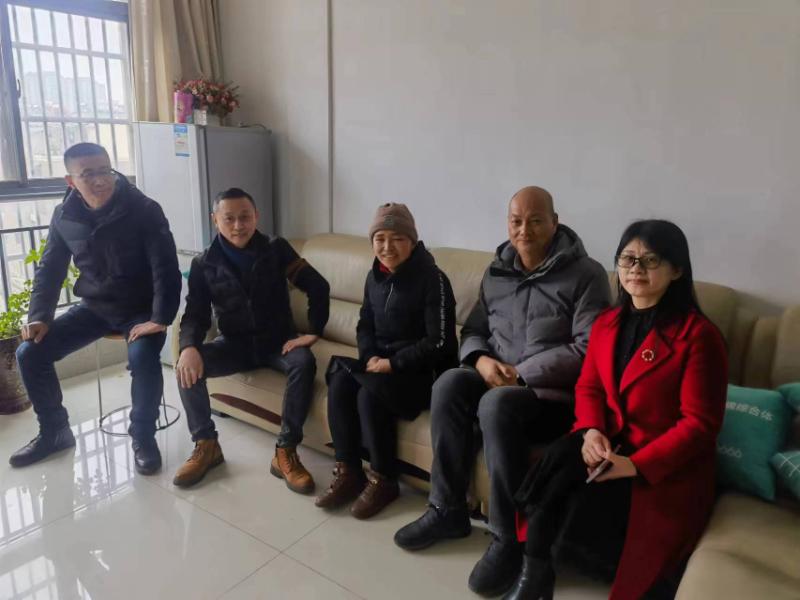 图示, 示意图

中度可信度描述已自动生成