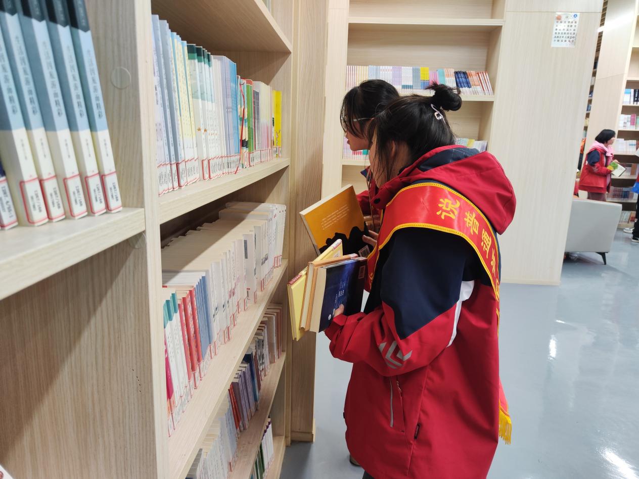 76b045ffcc5b58edd5571c2ee2be387