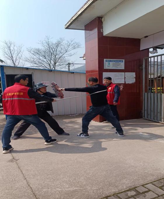 a0f4e18cbd8c47ef600b27f560731b4