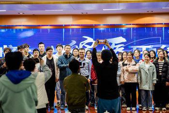 https://www.wnmc.edu.cn/_upload/article/images/5b/b0/b34b49424f9a8b72b11ffe27f6dd/5d265e46-2308-4bd4-a4c6-c871ffdc9169.jpg