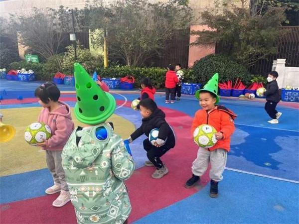 C:/Users/MI/Desktop/长幼教育集团天成分园：衔接有方，成长有章（十七）——我真的很棒/长幼教育集团天成分园：衔接有方，成长有章（十七）——我真的很棒/缩略图/21.jpg21