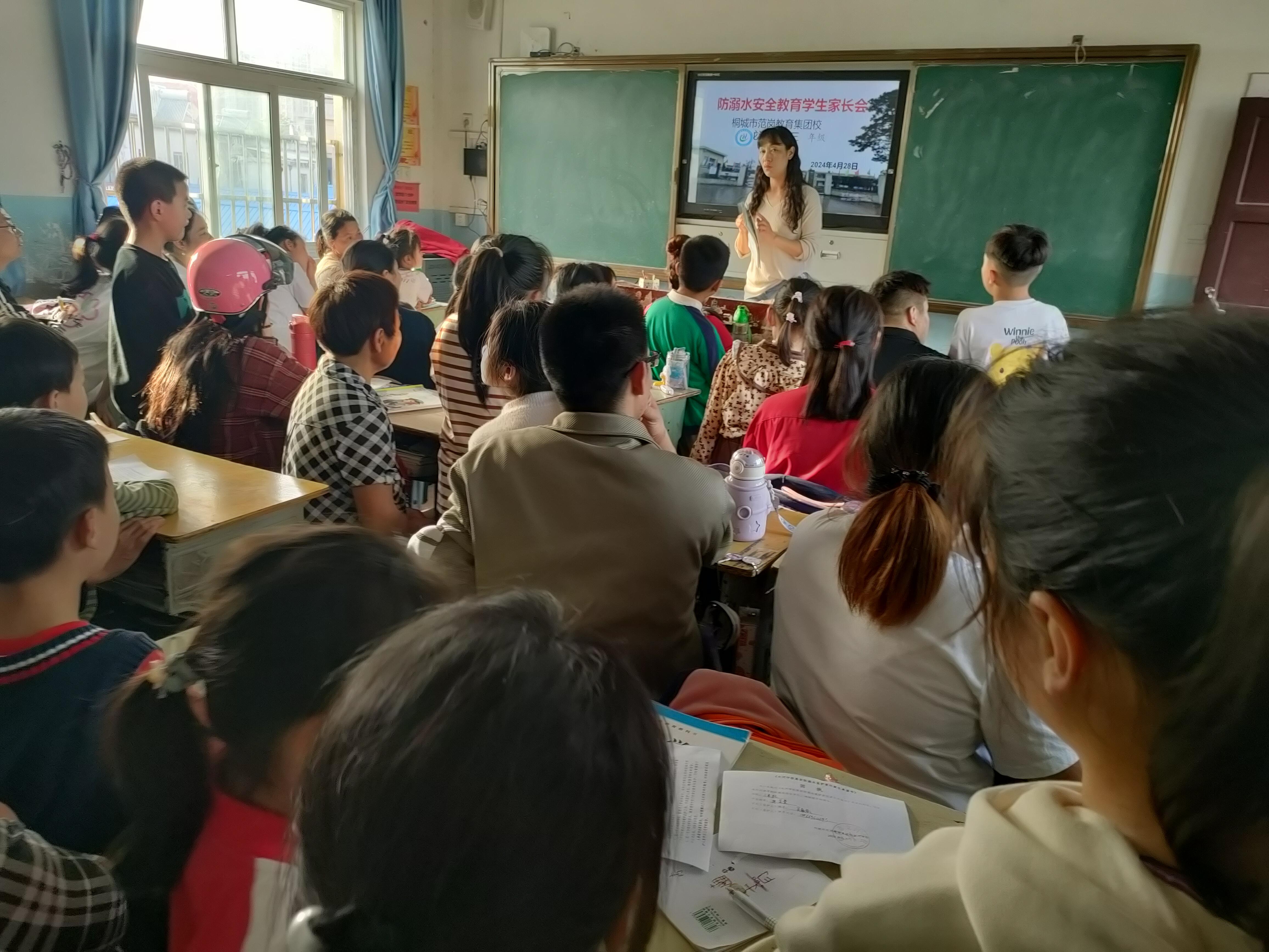 55e9ce8a3e2f2a3a529fd1a6d07204f