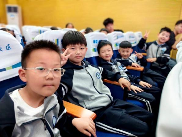 d:\Documents\Tencent Files\1379091841\Image\Group2\HI\`[\HI`[97E00JUGTV26CIH22IO.jpg