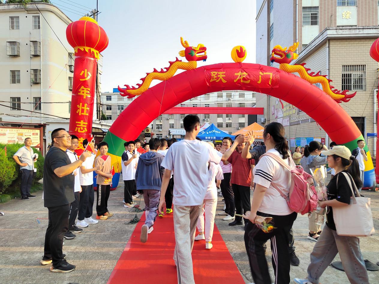 92cc97e9951181f210e856752cb7208