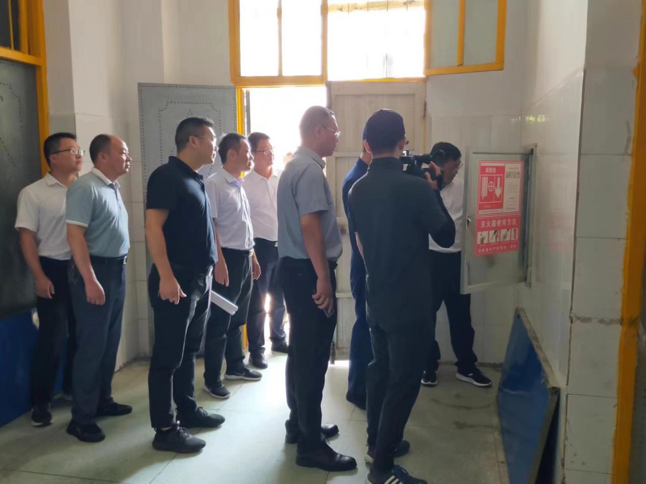 C:\Users\Administrator\Documents\WeChat Files\wxid_1shjyn38ohv222\FileStorage\Temp\4ba1e513525dfe6828b356557c29f87.jpg