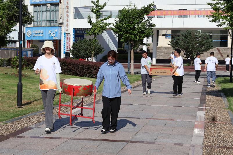 https://www.wnmc.edu.cn/__local/9/AB/54/D43B74C6F5539900F65B0AECB02_86181055_9348F.jpg