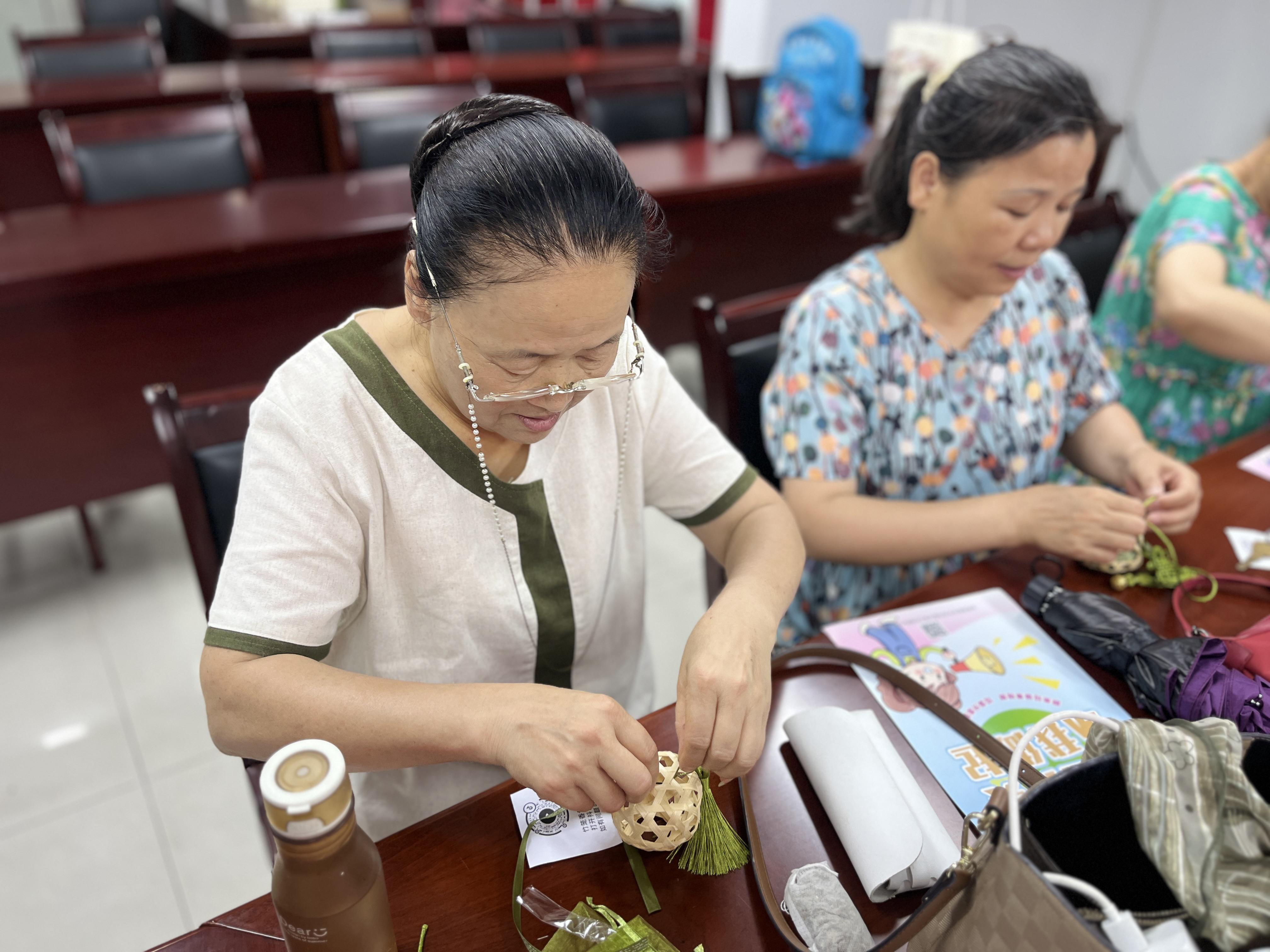 3d5f610cdf00d9967e3b0d11ad257b6