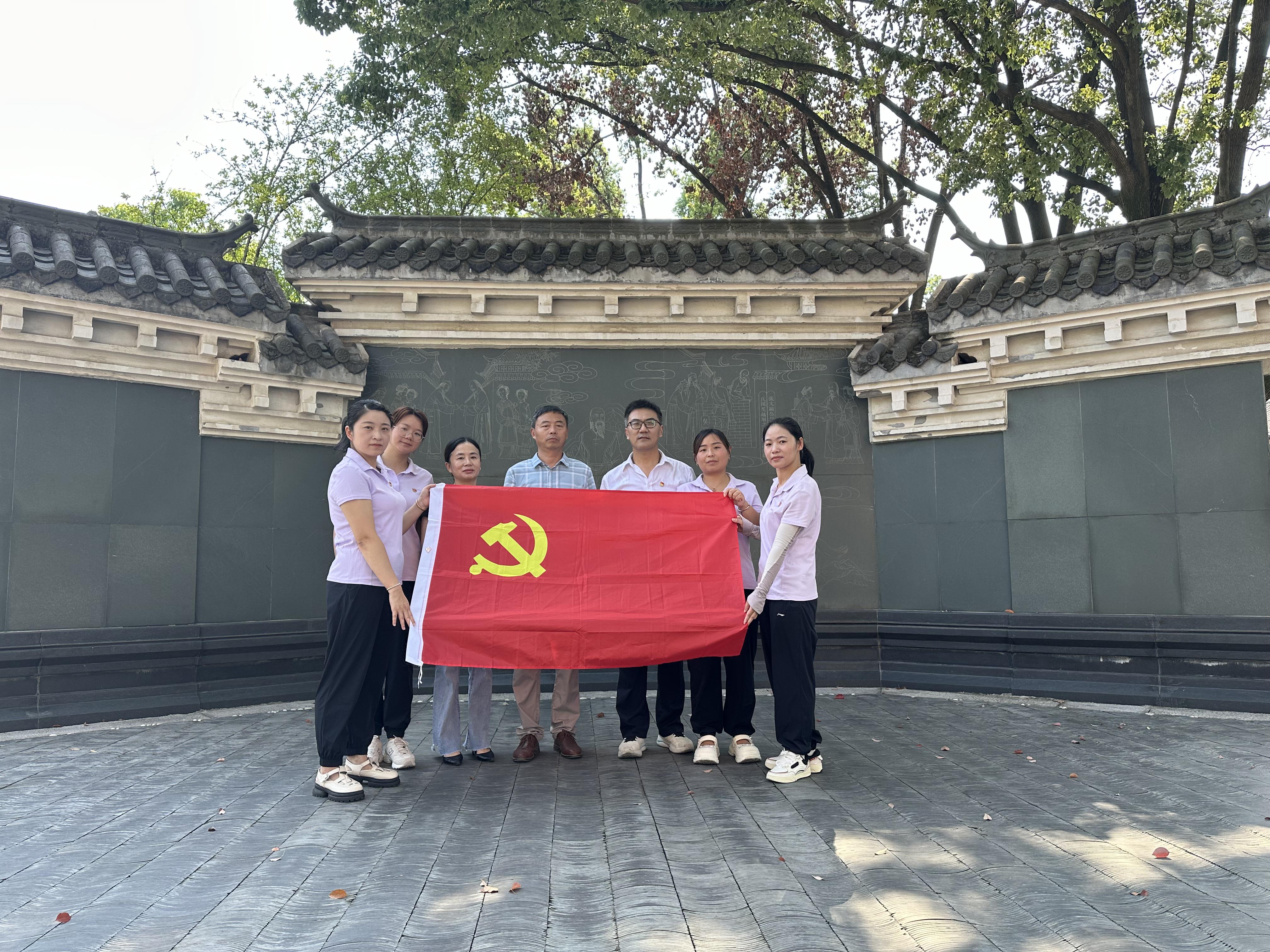 C:/Users/ASUS/Desktop/微信图片_20240810185818.jpg微信图片_20240810185818