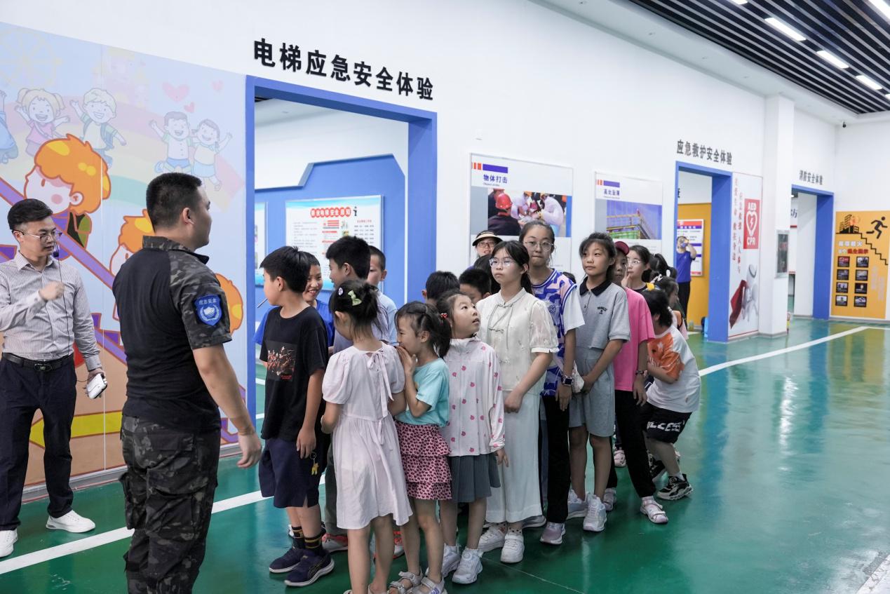 G:\林丽萍F盘资料\2024年\地震研学活动图片\DSC08270.jpg