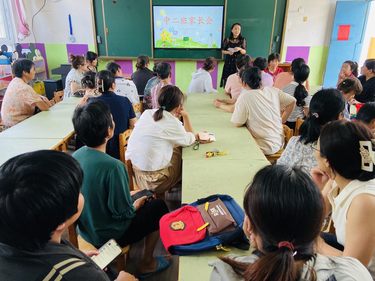 82f520f067a45d084cbd4678655f579