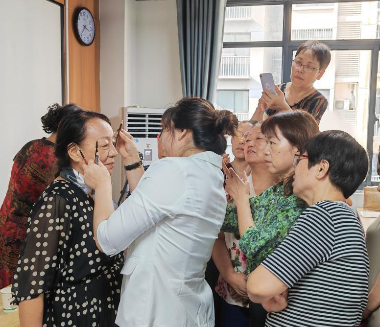 6354878d45a0ac0a92aee8e8570942c