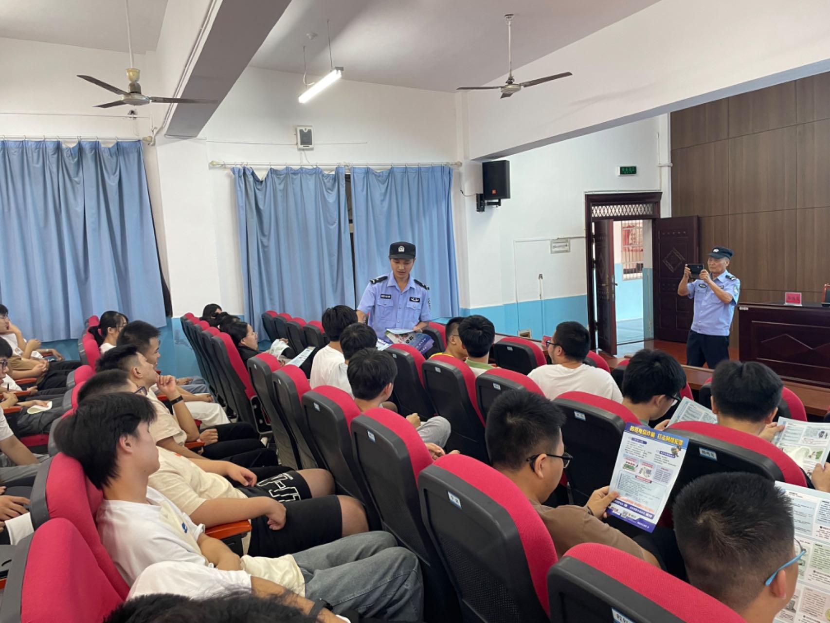 defd6ffaa27dbccfb6f78df007e6937