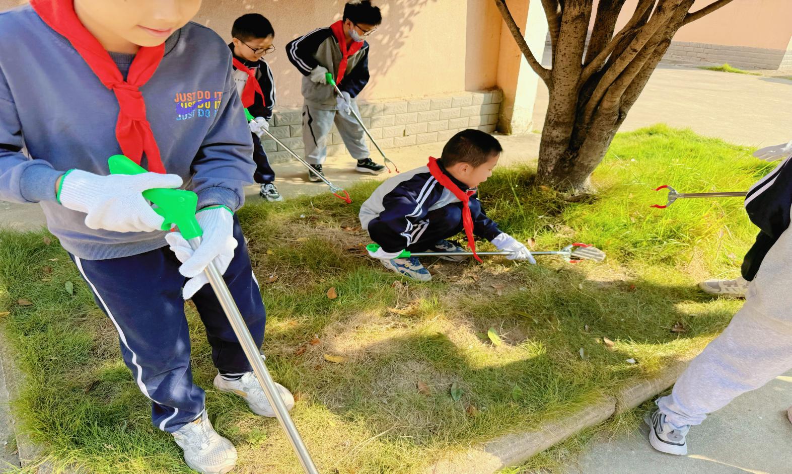 2024.10.11 重阳节打扫卫生