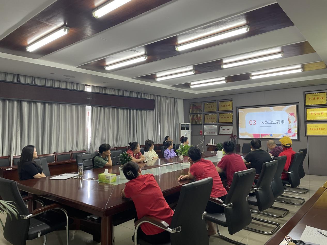 f00ea5a1755ef3f5bee819bfec75cee